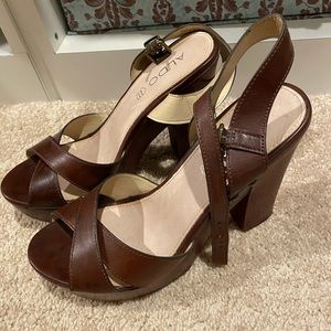 Aldo sandals size 10